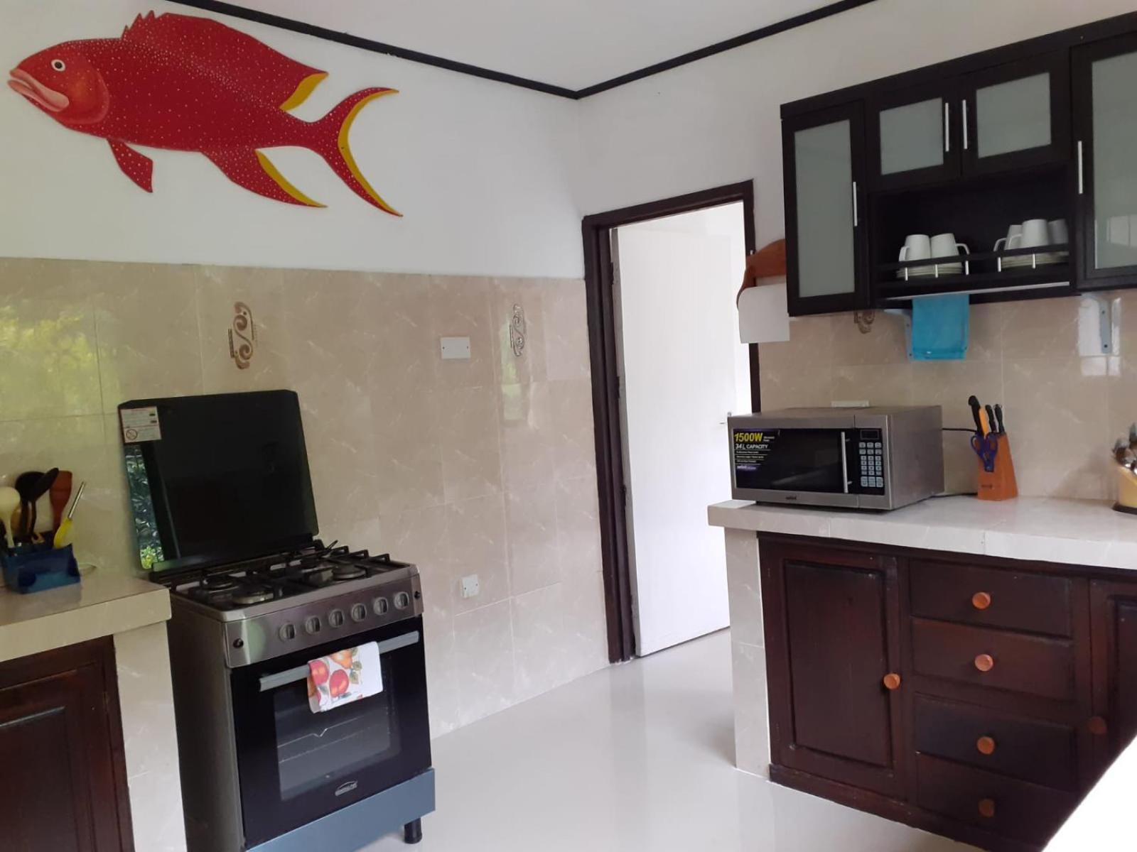 Gigi'S Self Catering Apartment Port Glaud Екстер'єр фото