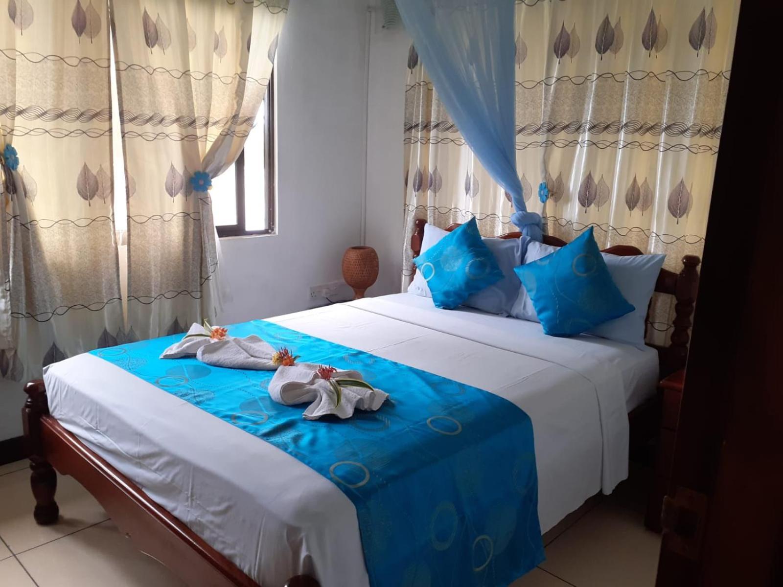 Gigi'S Self Catering Apartment Port Glaud Екстер'єр фото